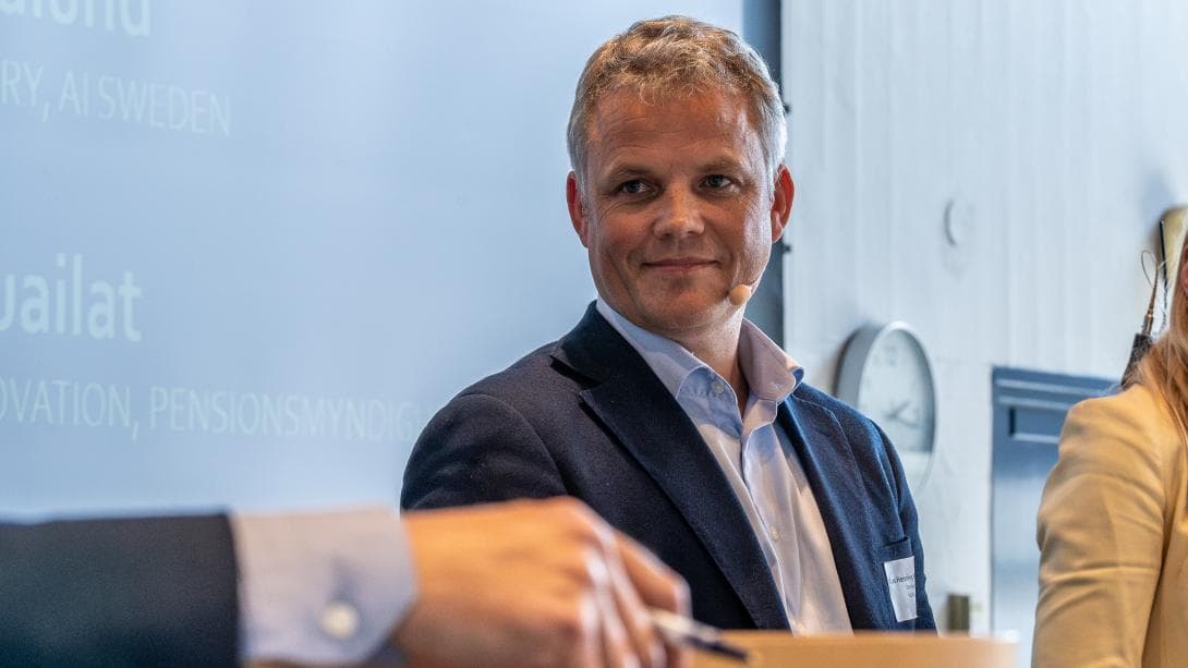 Photo of Klas from a conference